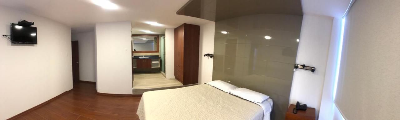 Hotel Bacastell 基多 外观 照片