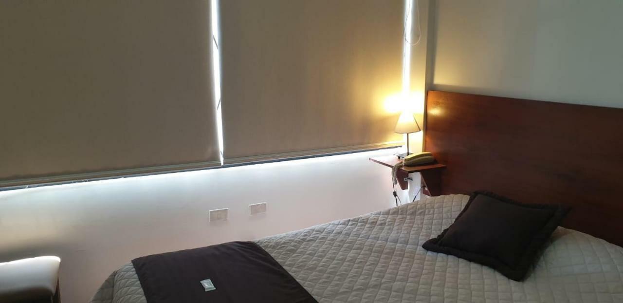 Hotel Bacastell 基多 外观 照片